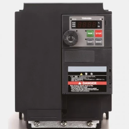 Trójfazowy falownik 7,5 kW 500 V AC VFS15S-4075PL-W1 Toshiba