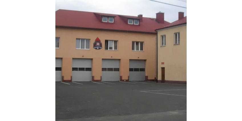 Brama garażowa na falowniku Delta Electronics